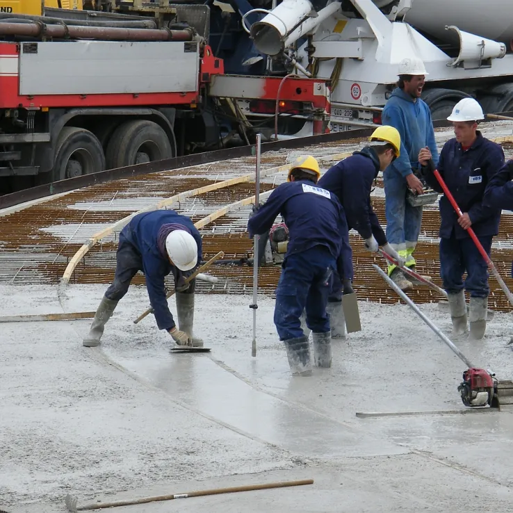 IBS medewerkers aan het werk op bouwwerf